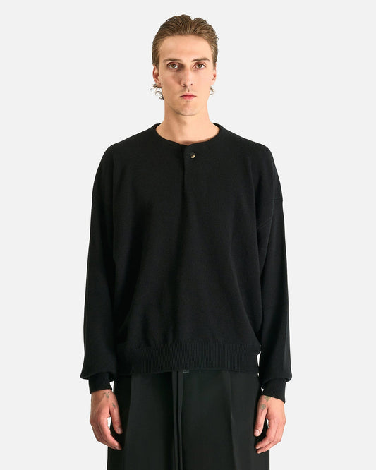 Fear of God Men's Knitwear Fine Knit Henley in Black